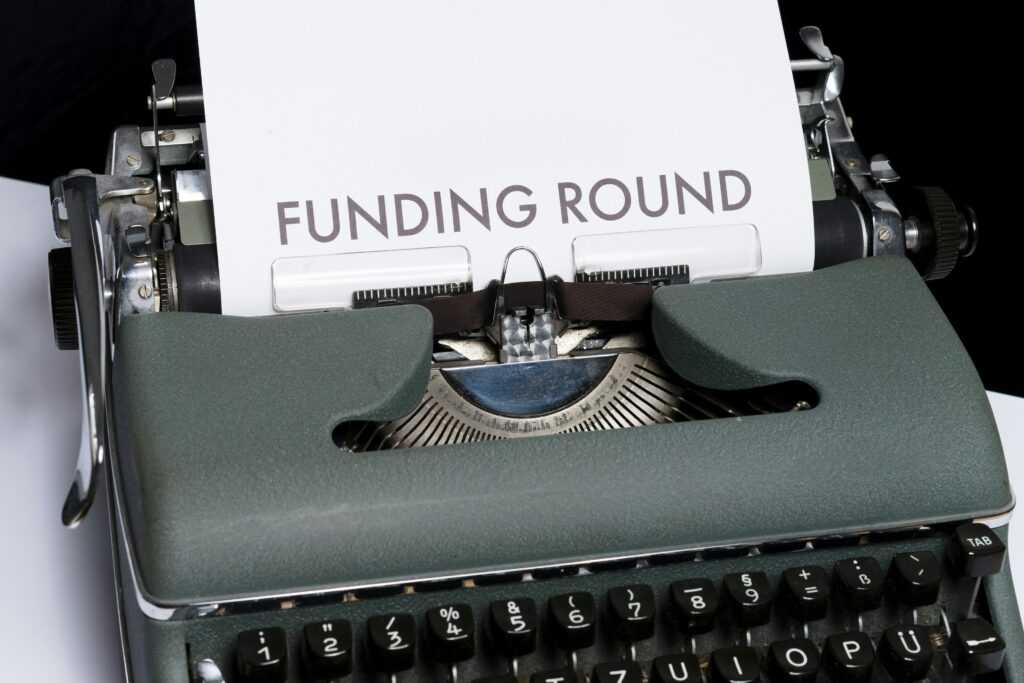Crowdfunding vs. Venture Capital: Making the Right Choice