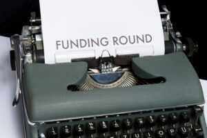 Crowdfunding vs. Venture Capital: Making the Right Choice